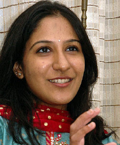 Shweta Mohan Wiki | Shweta Mohan Photos