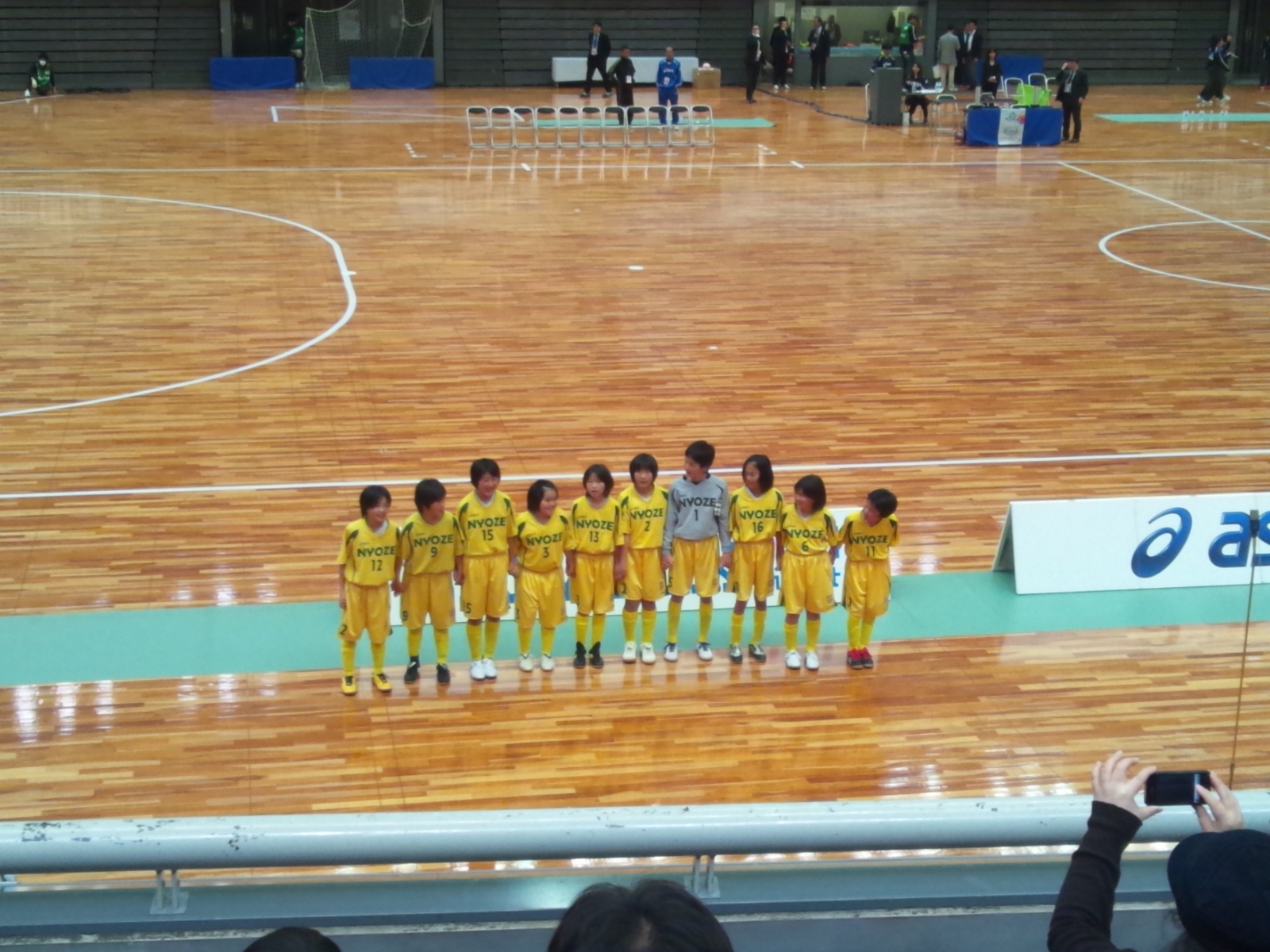 高槻如是fc お知らせブログ トリムカップ13ガールズカップフットサル大会優勝