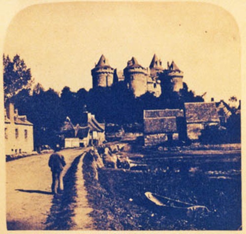 Photo month combourg then