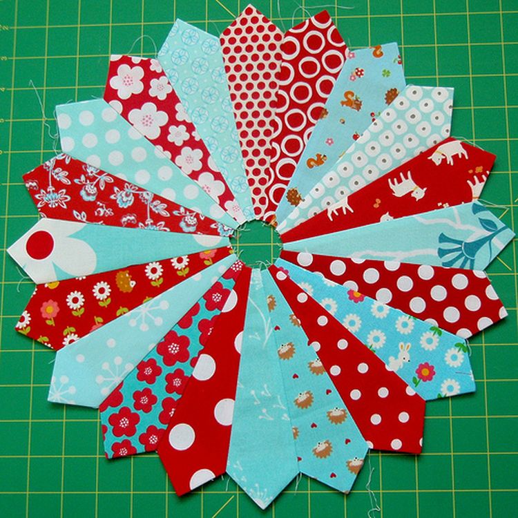 Dresden Plate Quilt Block Tutorial