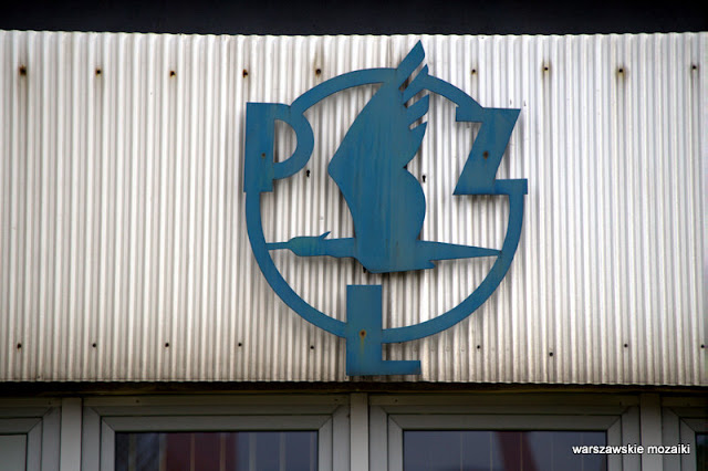 Warszawa Warsaw Włochy logo architektura prl biurowiec Okęcie PZL lata 70