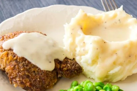 chicken fried steak, mashed potatoes and gravy