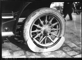 Οι λασπωτήρες των αυτοκινήτων το 1912 !