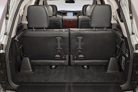 Interior of the 2014 Lexus LX 570