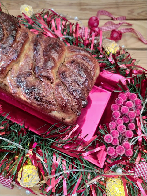 Babka navideño de turrón de Jijona. Masas. Crema casera. Parrandón navideño. Recetas navideñas. Postre. Rico. Amasado fácil, panificadora Lidl. Cuca. Christmas recipes.