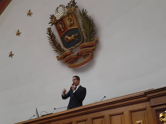 VENEZUELA: Guaidó: La opción en Venezuela no es lanzarse al vacío, la opción es luchar.