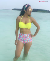 Neha Malik in Yellow Bikini Beautiful Actress Model in Spicy Yellow Bikini Pics .XYZ Exclusive 11.jpg