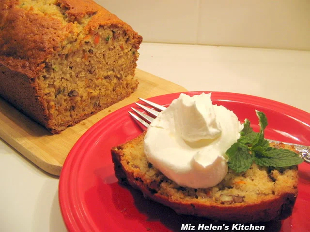 Summer Harvest Bread at Miz Helen's Country Cottage