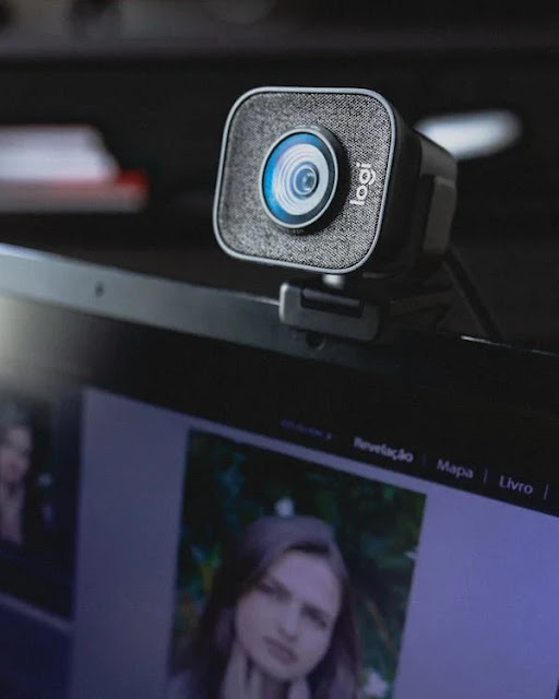 Explore the Advantages and Applications of Streaming Webcams