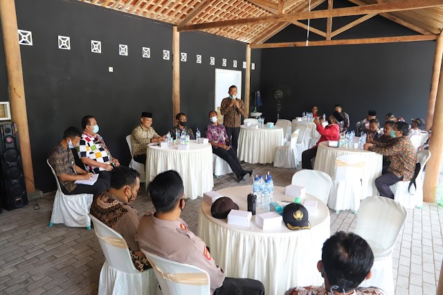 Kades Se Kecamatan Puring Curhat Ke Wabup Banyak Jalan Yang Rusak