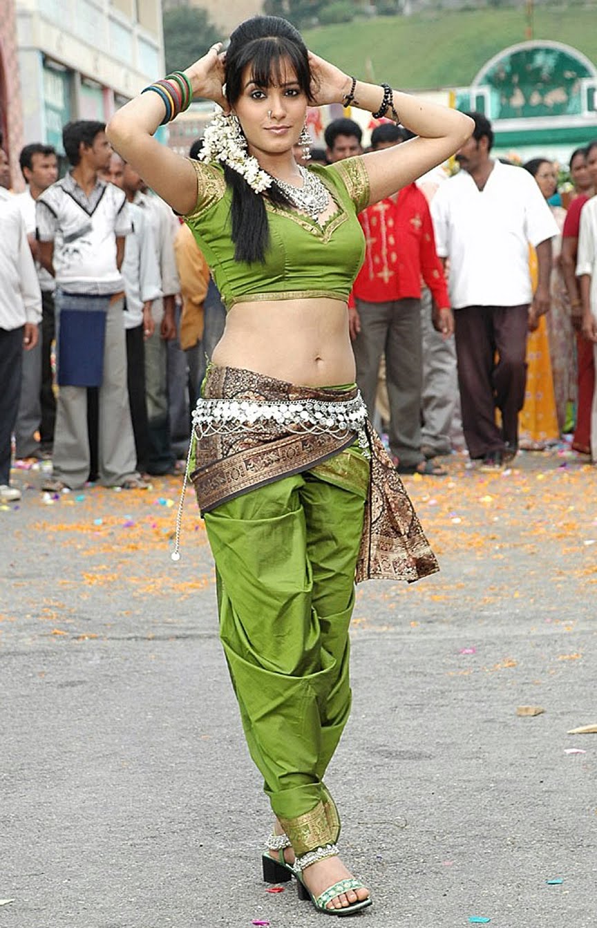 [anitha-hot-item-song-012.jpg]