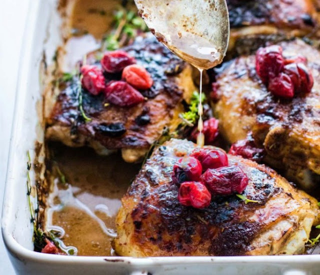 Cranberry Rosemary One Pan Chicken (Paleo, Whole30 Option) #dinner #chicken