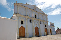 Храмы города Гранада в Никарагуа