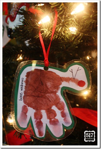 rudolph_handprint_ornament2