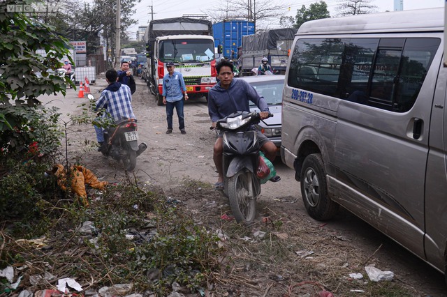 Tài xế xin nghỉ việc, ăn chực nằm chờ xếp lốt đăng kiểm xe - Ảnh 12.