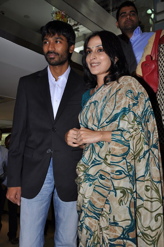 Dhanush amp Aishwarya Dhanush Launches Prince Jewellery Platinum Collections film pics