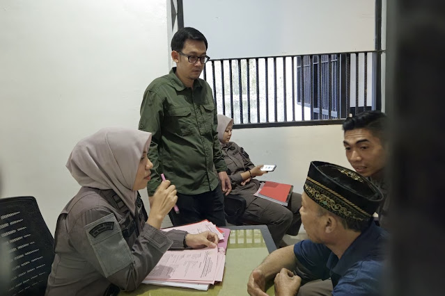 Tersangka pemerkosa anak kandung di Batukliang Utara resmi jadi tahanan Kejaksaan