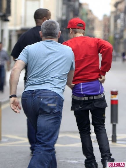 bieber underwear. Justin Bieber#39;s Jeans Falling