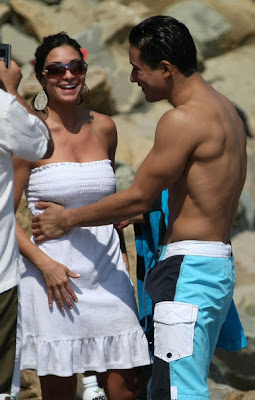 Mario Lopez Girlfriend (Courtney Mazza) Photos & Pictures