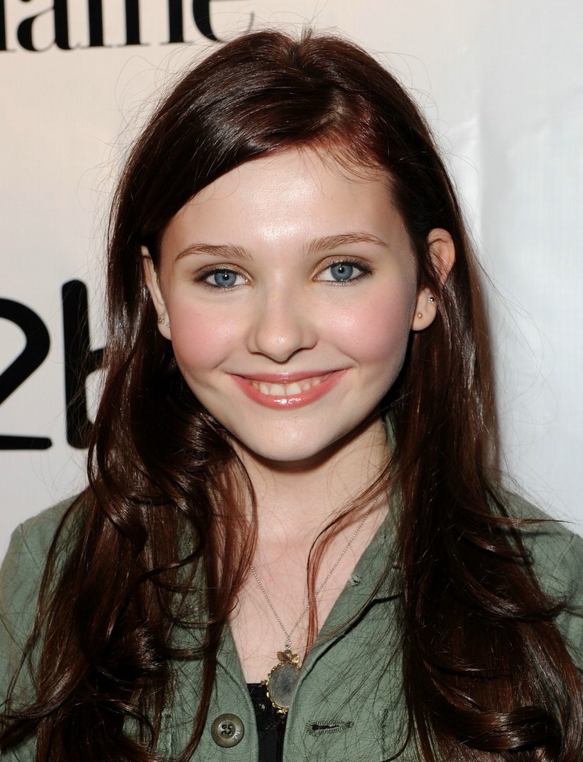 Abigail Breslin Hairstyle