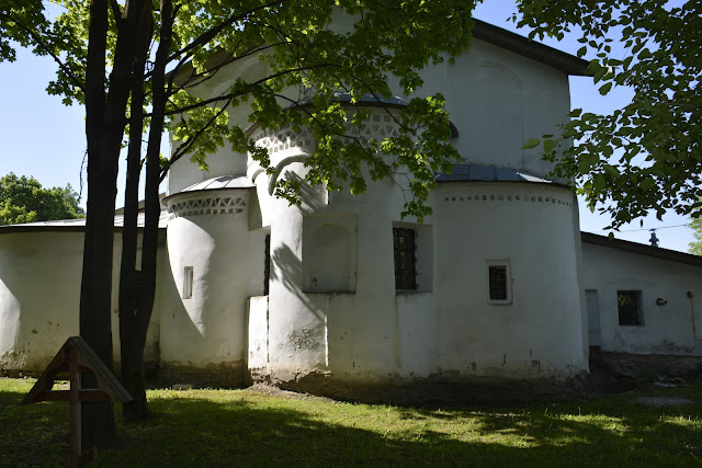 Вокресенская церковь со Стадища