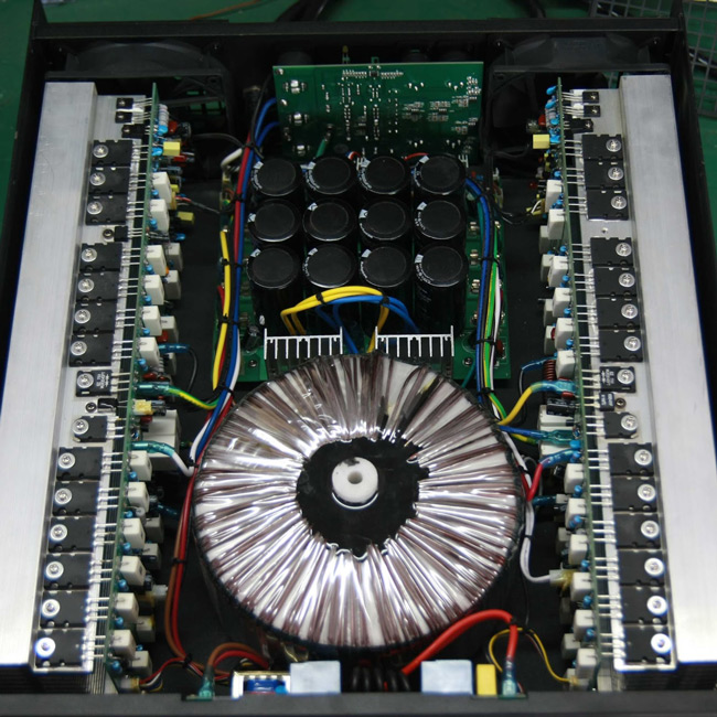 Kelebihan dan Kekurangan dari Power Amplifier 2000 Watt Rakitan