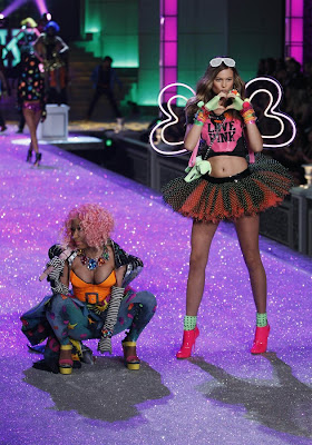 Behati Prinsloo-victoria's-secret-fashion-show-2