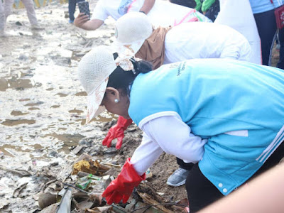 Rayakan HPSN 2019, Iriana Joko Widodo Gelar Aksi Bersih Kota Ambon 