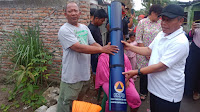 Wali Kota Tanjungbalai Serahkan Bantuan Kepada Korban Kebakaran