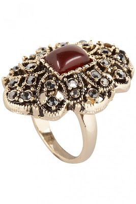 Kate Moss' Fall Collection Ring For Topshop3