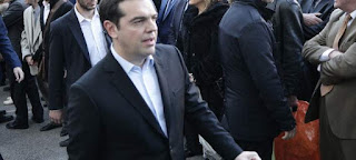  http://freshsnews.blogspot.com/2016/11/28-4imero-stin-koyva-o-alexis-tsipras-gia-laiko-proskynima-ston-kastro.html