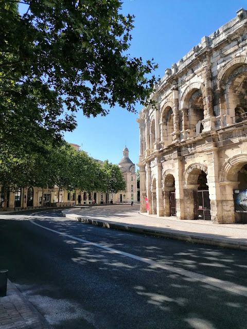 que ver en nimes