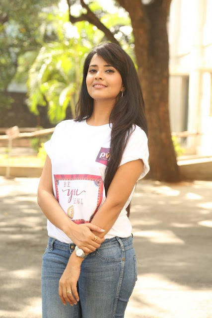 Anasuya cute image gallery 