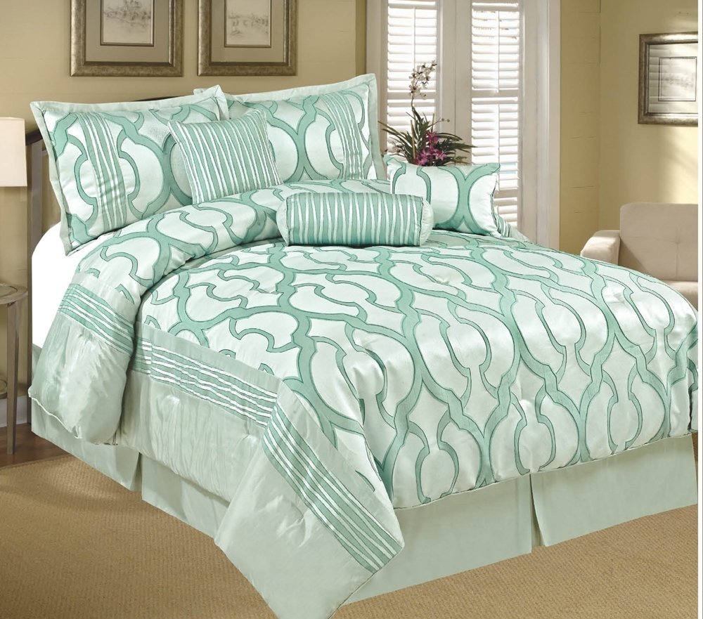 Total Fab: Alive & Breezy-Cool: Mint Colored Bedding and 