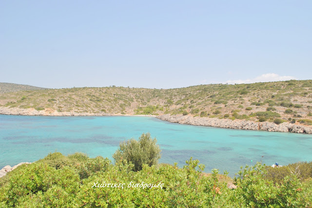 Αγ.Δύναμη μια παραλία με σμαραγδένια νερά στο νότιο τμήμα της Χίου κοντά στους Ολύμπους και το Πυργί