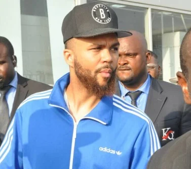 Photos: Singer Jidenna lands in Nigeria surrounded by heavy security