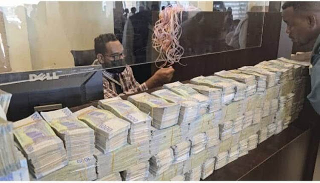 ولاية سودانية : تواصل استبدال العملة رغم انتهاء المهلة.