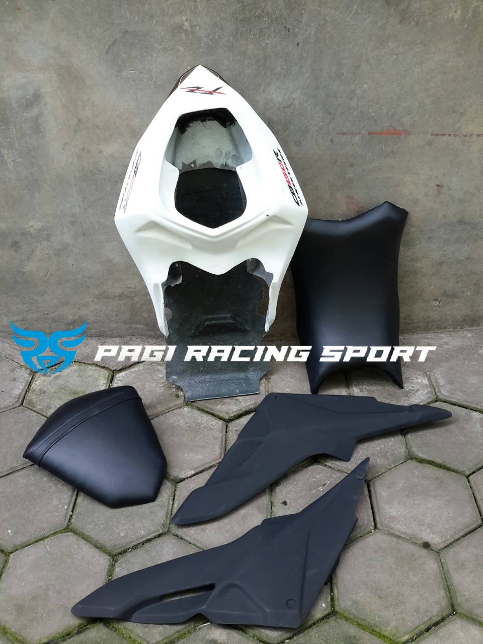 Body Belakang CB150R ala Ninja  250  FI  Pagi Racing Sport