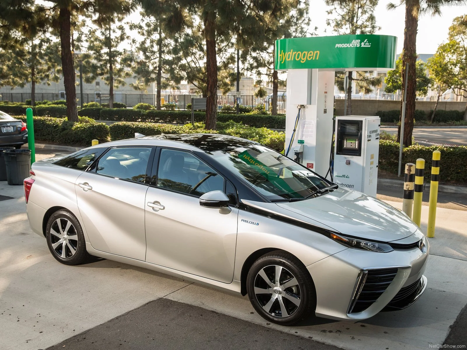 Hình ảnh xe ô tô Toyota Mirai 2016 & nội ngoại thất