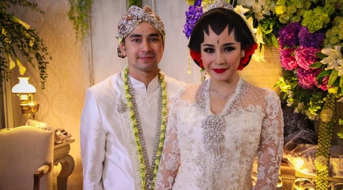 Kumpulan Foto Kebaya Pernikahan Raffi Ahmad dan Nagita 