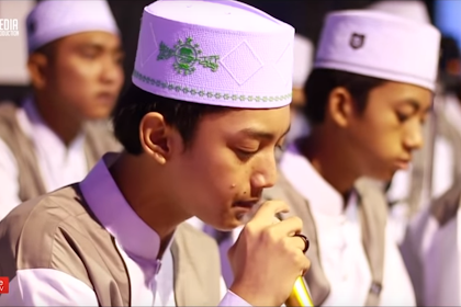 Download Sholawat Deen Assalam versi Bahasa Indonesia Mp3 | Al-Islamu-Dini