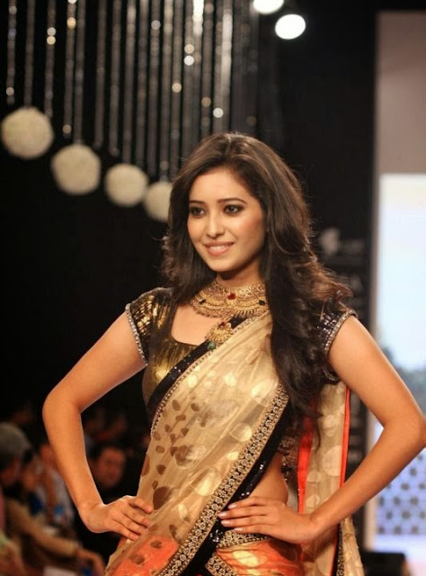 Asha Negi HD Wallpapers Free Download