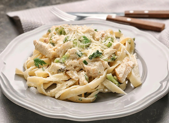 Perfect Chicken Pene Alfredo Pasta