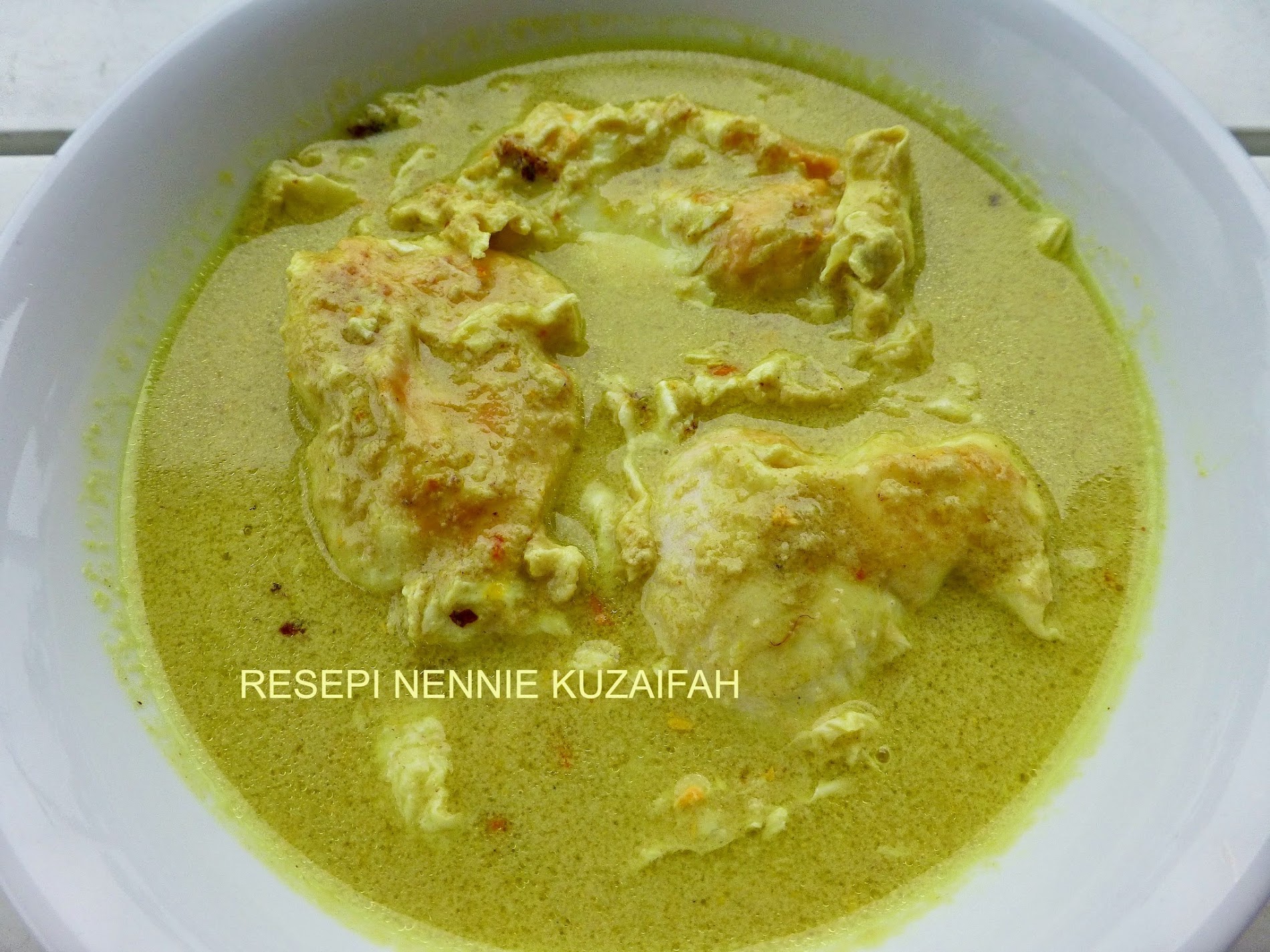 RESEPI NENNIE KHUZAIFAH: Masak lemak cili api telur itik