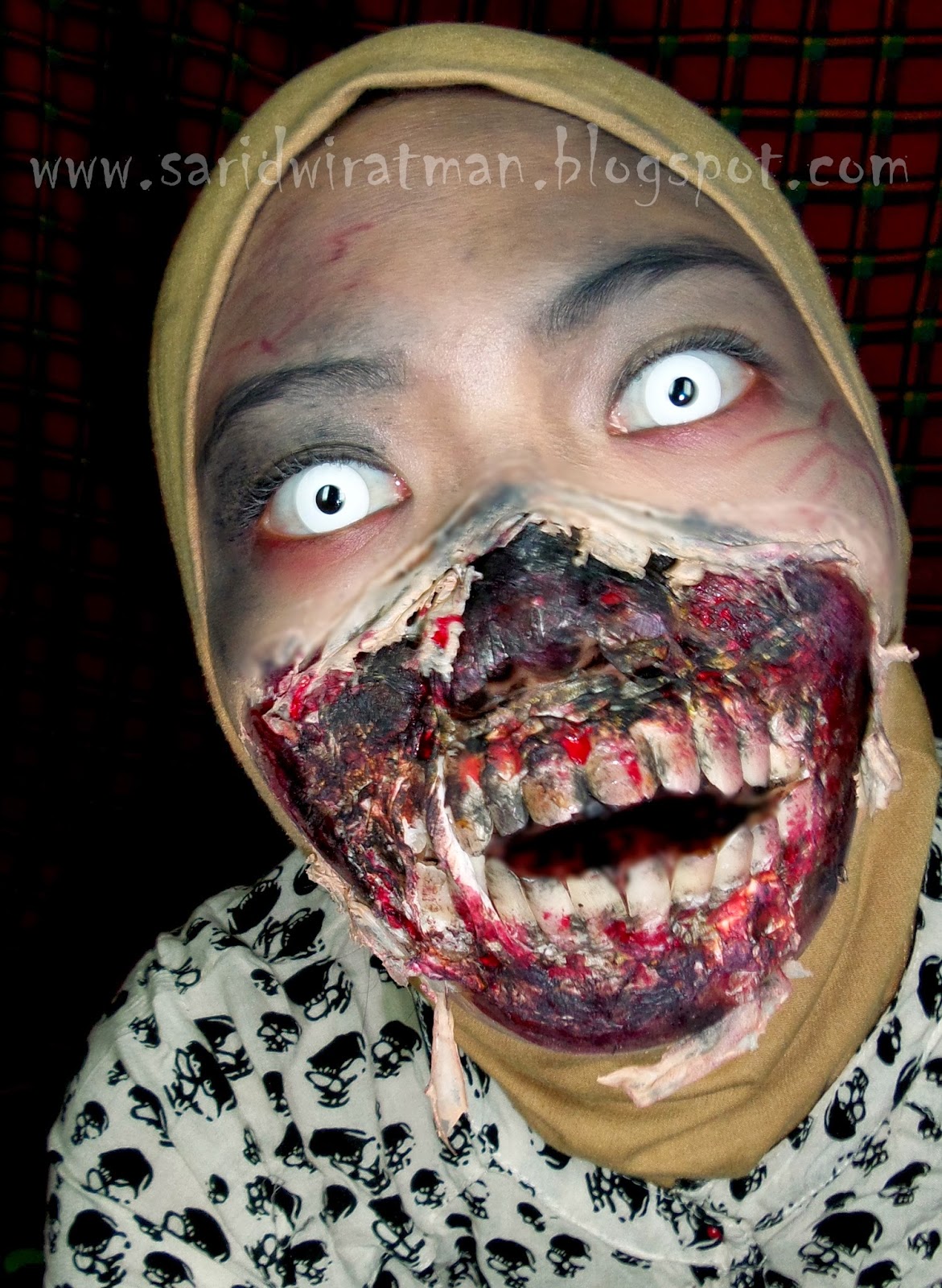 Make Up FX Zombie Tutorial Sari Dwi Ratman