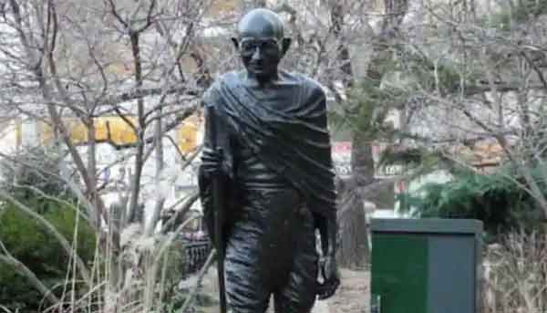 News,National,India,New Delhi,Mahatma Gandhi,Temple,Top-Headlines, Mahatma Gandhi's statue desecrated at Hindu temple in Canada, India says 'hateful act' has 'deeply hurt' sentiments