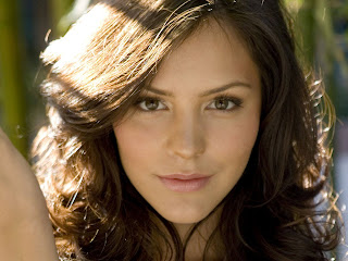 Free non-watermarked wallpapers of Katharine McPhee at Fullwalls.blogspot.com