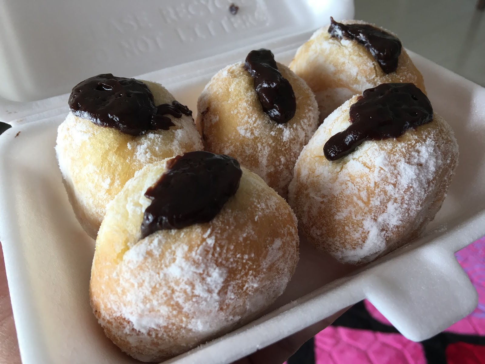 PERTAMA KALI MAKAN BOMBOLONI DAN INI RESEPI BOMBOLONI INTI 