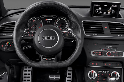 2014 Audi RS Q3 Interior