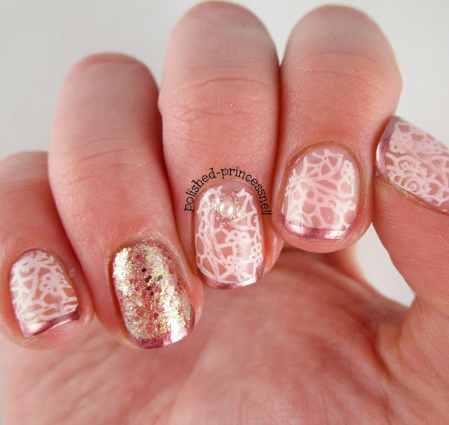 #31dc2015-day-fifteen-delicate-print-nails